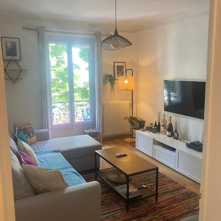 Friendly Flat In Montmartre
